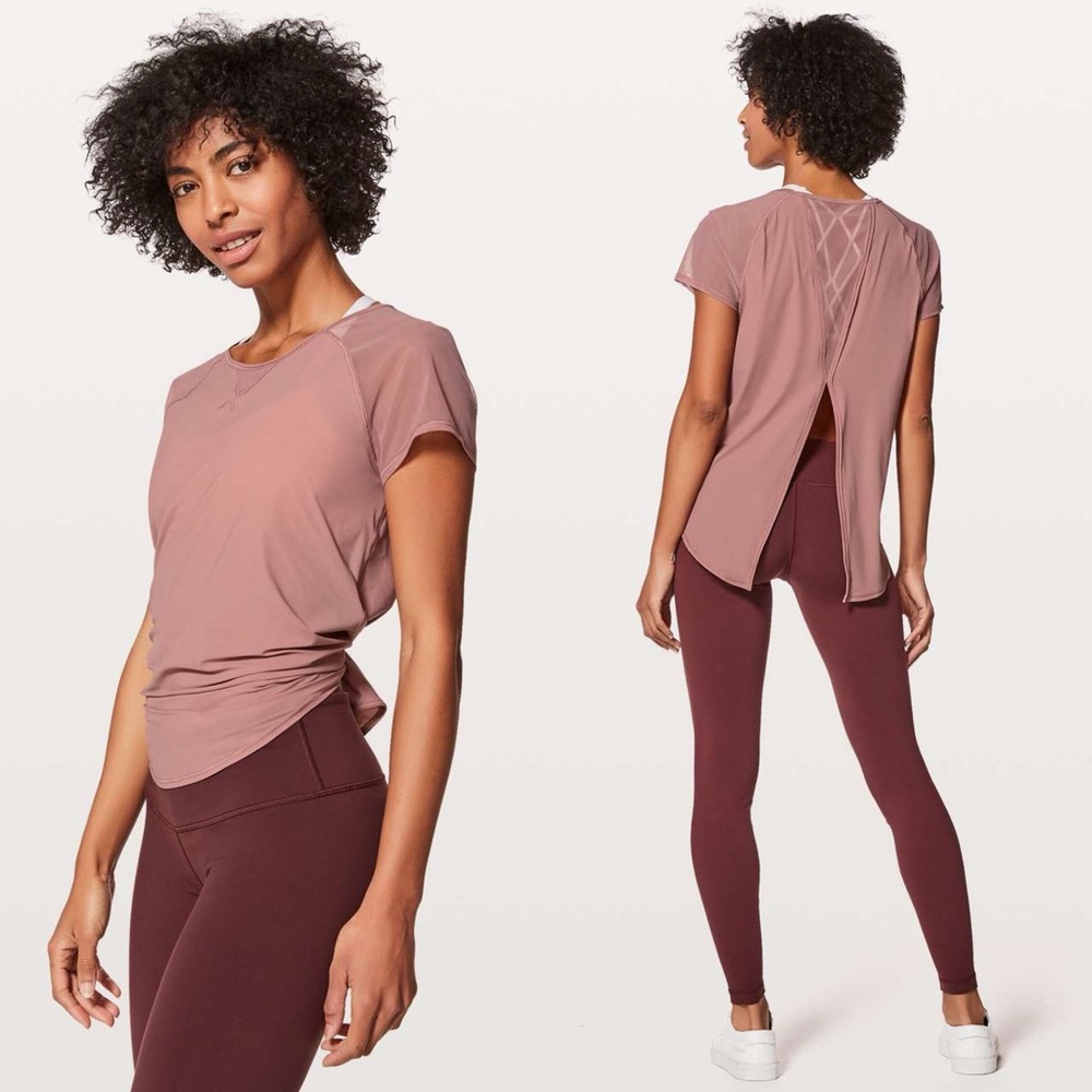 Lululemon Mix & Mesh Short Sleeve Tee in Quicksand
